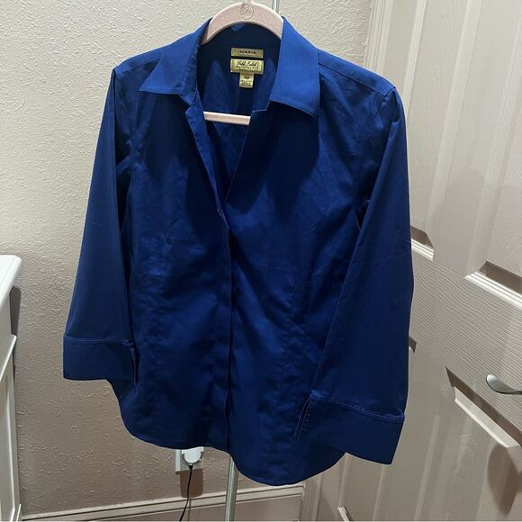 * Taylor Gold Label Non-Iron 3/4 Sleeve Button
Front Shirt - Picture 15 of 16